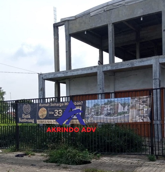 Advertising-pasang-spanduk